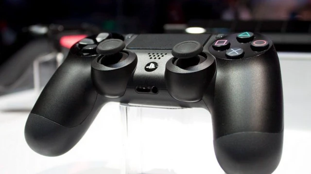 PS4 supera i 4 milioni di pezzi venduti