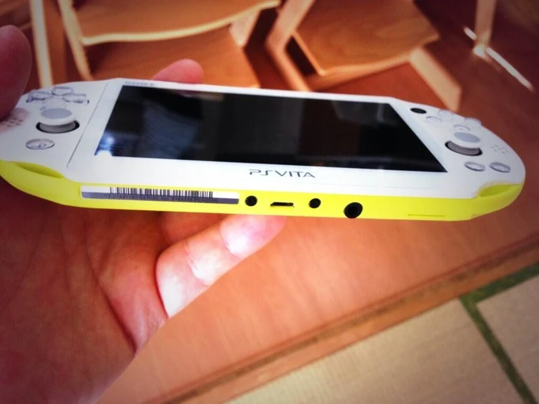 Video unbox per la nuova PS Vita Slim