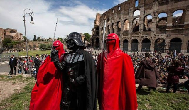 Video e immagini dello Star Wars Day di Roma