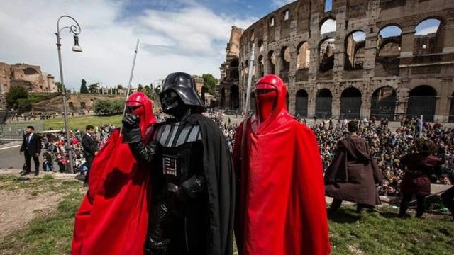 Video e immagini dello Star Wars Day di Roma!