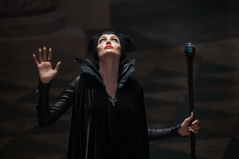 Cinque character poster per Maleficent