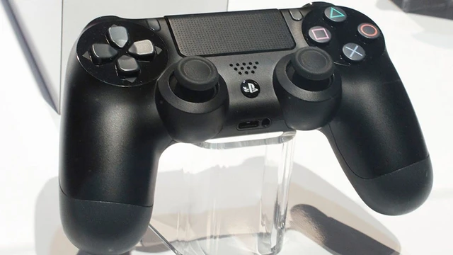 PS3 supporta il dualshock 4, anche in wireless
