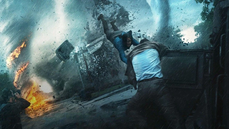 Il tornado si mostra in una clip per Into the Storm