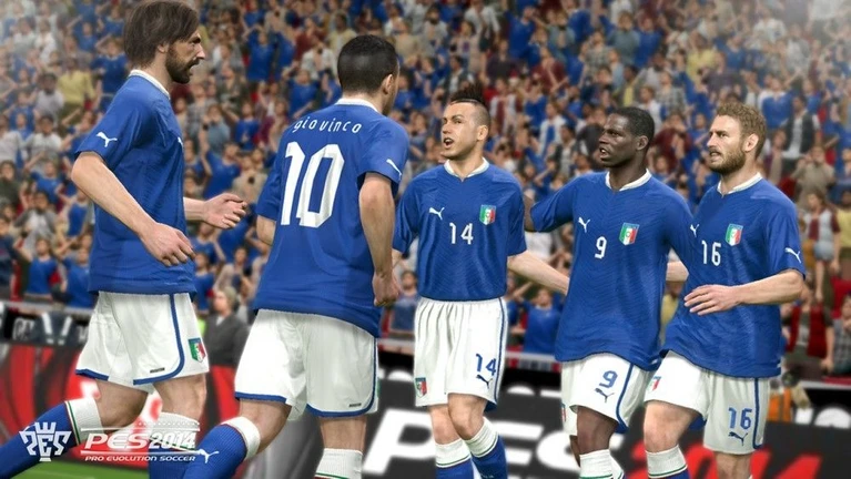 Più di venti minuti in compagnia del gameplay di PES 2015