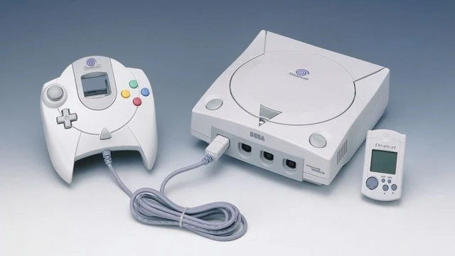 SEGA Dreamcast compie 15 anni