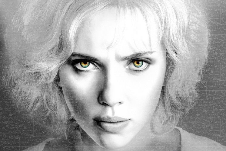 Una marea di contenuti speciali per LUCY di Luc Besson