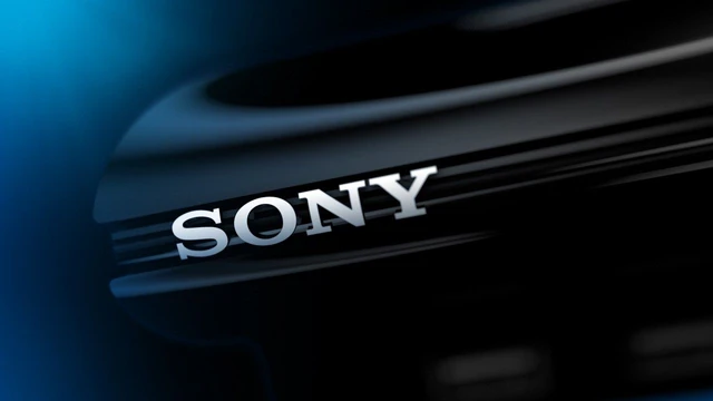 Sony tradita dagli smartphone: finanze in calo, ma PS4 è una garanzia