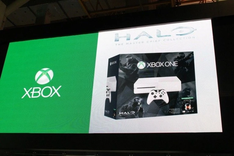 Un bundle bianco per Xbox One e Halo