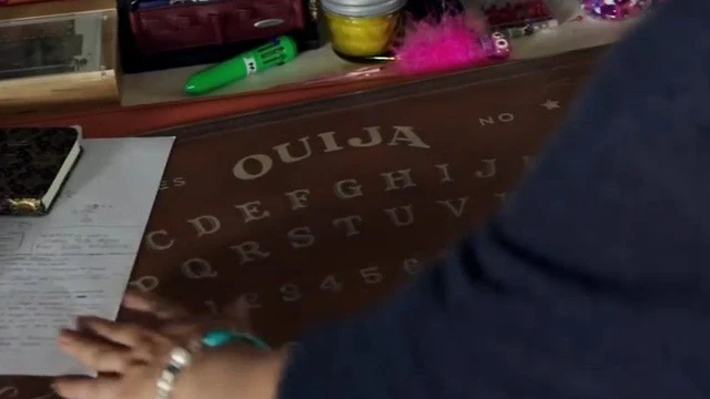 Clip esclusiva per Ouija