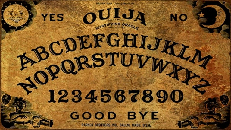 Due clip in italiano per Ouija