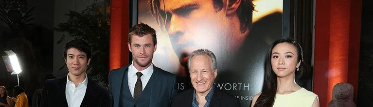 Tante foto dalla première di Blackhat con Chris Hemsworth