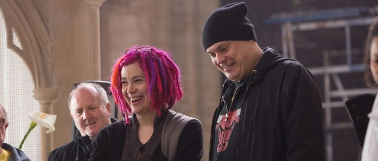 Artwork e foto di Andy e Lana Wachowski dal set di Jupiter  Il Destino dellUniverso