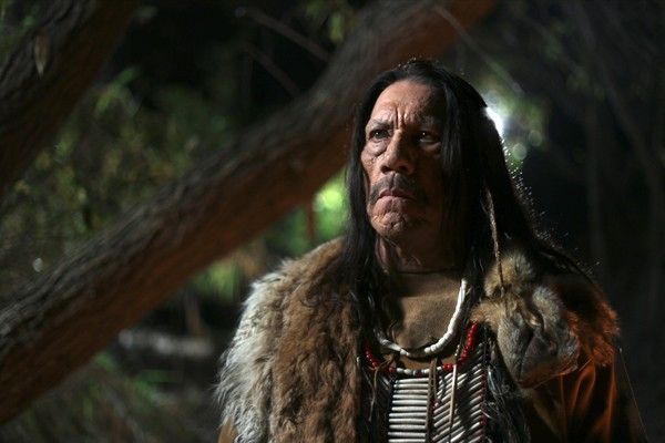 Danny Trejo e gli zombie vulcanici di The Burning Dead