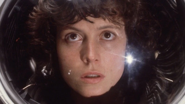 Neill Blomkamp parla di un futuro Alien con Sigourney Weaver