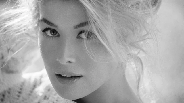 Rosamund Pike è pronta per l'Oscar