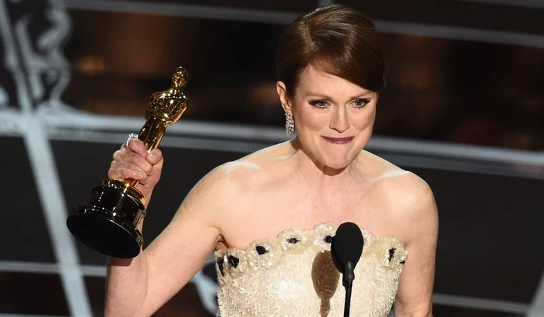 Julianne Moore ottiene la statuetta come Miglior Attrice Protagonista