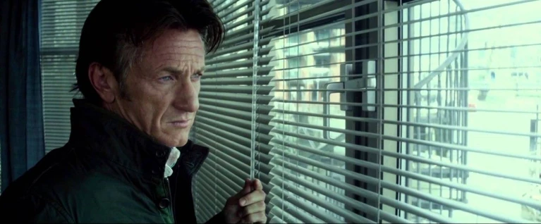 Trailer italiano per The Gunman con Sean Penn