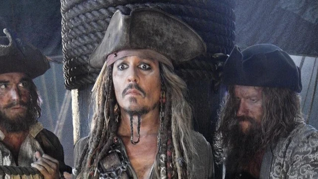 Johnny Depp è di nuovo sul set! Ecco il primo scatto per Pirati dei Caraibi 5
