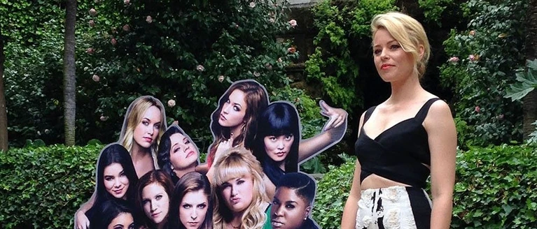 Due clip e character poster per Pitch Perfect 2 Elizabeth Banks fotografata a Roma