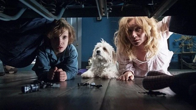 Babadook compare in una nuova clip spaventosa