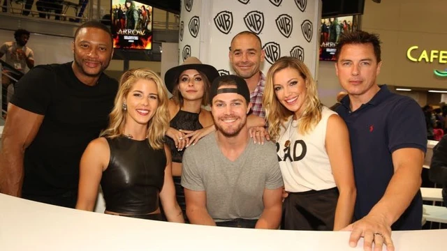 [Comic-Con 2015] Ecco la nuova tuta di Oliver Queen in Arrow!