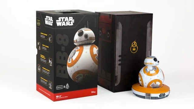 Il giocattolo perfetto! BB-8 da Star Wars: Il Risveglio della Forza arriva sul mercato