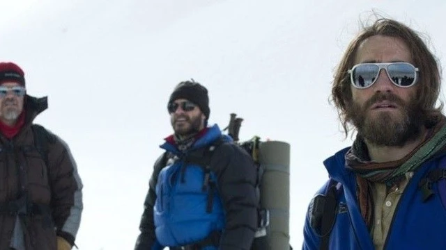 In occasione dell'uscita al cinema di Everest, nuova clip e featurette speciali