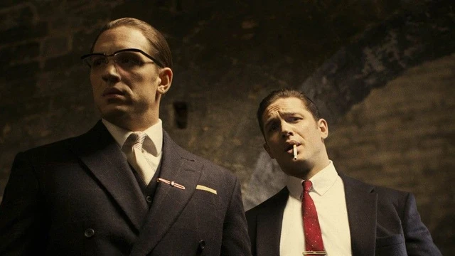 Il trailer italiano di Legend con Tom Hardy e Tom Hardy!