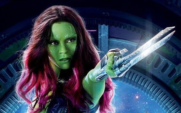 Zoe Saldana in sala trucco per diventare Gamora nel sequel di Guardiani della Galassia