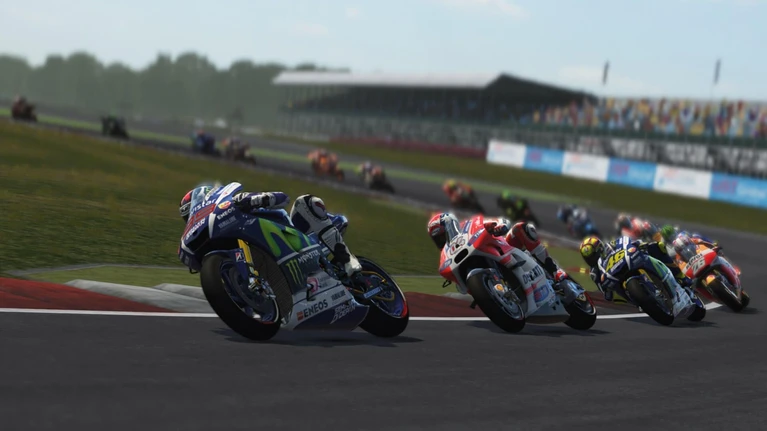 Milestone annuncia la versione Compact di MotoGP 15