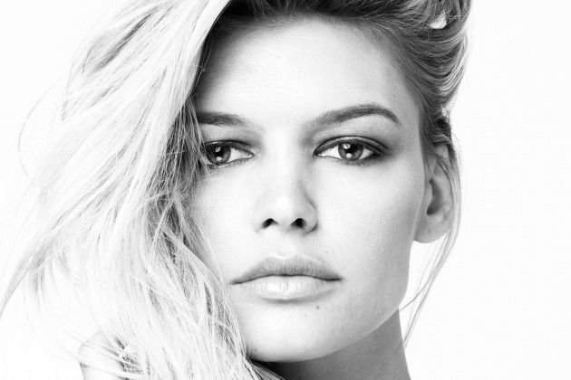 Il ruolo di CJ Parker nel film di Baywatch è di Kelly Rohrbach