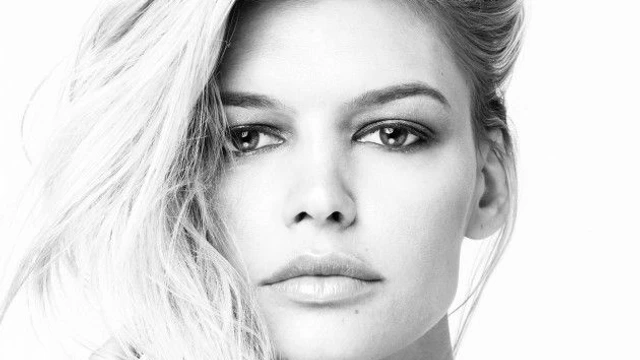 Il ruolo di C.J. Parker nel film di Baywatch è di Kelly Rohrbach