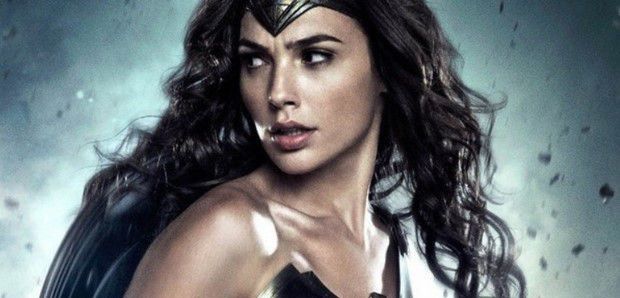 Nuove immagini dal set di Wonder Woman E una spada quella