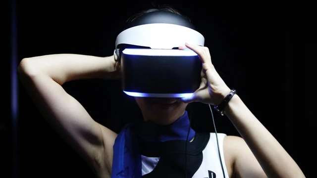 Secondo Gamestop, PlayStation VR arriverà in Autunno