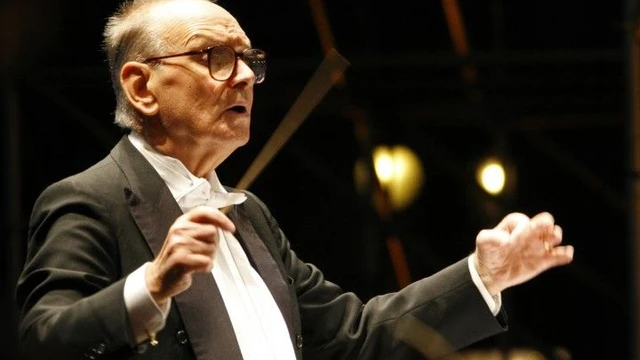 Ennio Morricone vince l'Oscar per la Migliore Colonna Sonora!