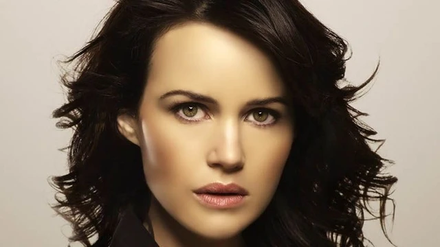 Carla Gugino avrà un ruolo in Batman V Superman?