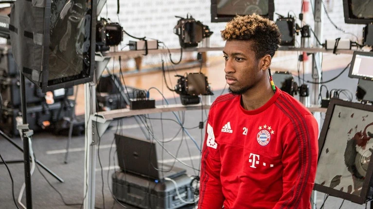 Il Bayern Monaco posa per FIFA 17