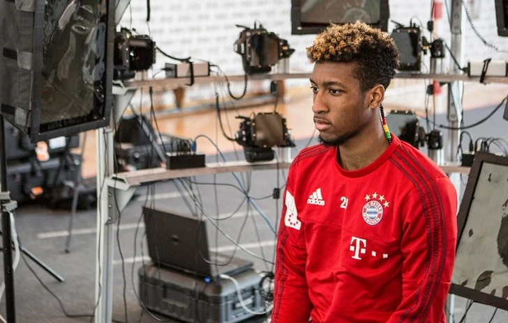 Il Bayern Monaco posa per FIFA 17