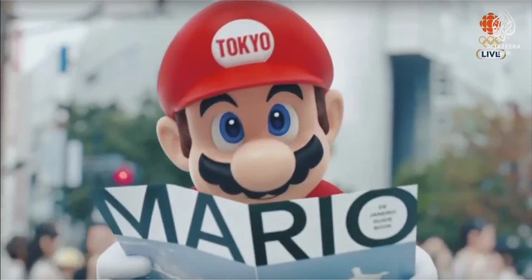 Da Rio a Tokyo Mario accoglie la fiamma Olimpica