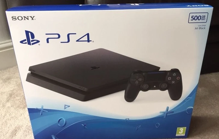 PS4 Slim confermata ufficialmente