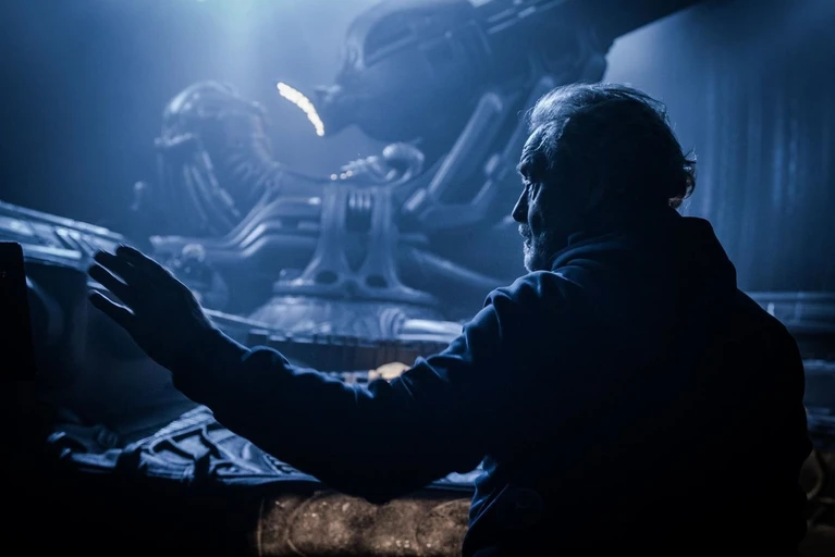 Alien Covenant avrà un atmosfera in puro stile Alien ed Aliens