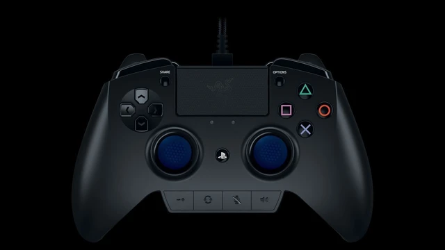 Razer lancia il controller PS4 studiato per gli eSport