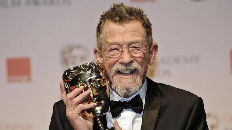 Addio John Hurt scompare lattore di Elephant Man e Harry Potter