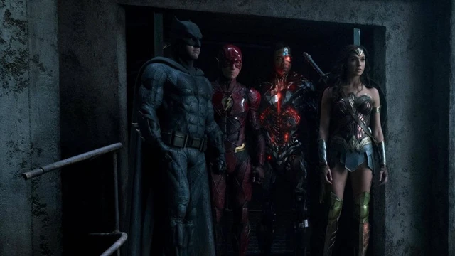 Warner Bros. fa teasing sul primo trailer di di Justice League