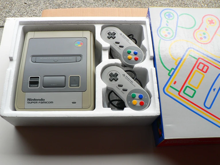 Secondo Eurogamer sta per arrivare il SNES Mini