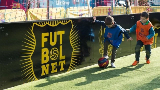 Konami e Barcelona Foundation porteranno il progetto FutbolNet in Indonesia