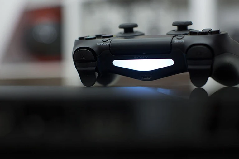 Sony presenta due nuove colorazioni per il DualShock 4