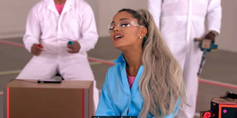 Ariana Grande e Jimmy Fallon scatenati con Nintendo Labo