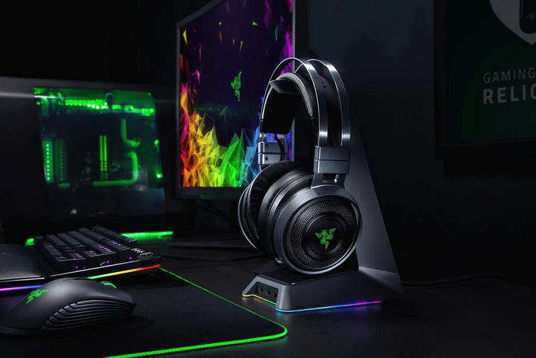 Razer annuncia le cuffie Nari Ultimate