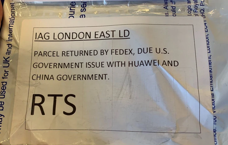 FedEx rifiuta la consegna di smartphone Huawei negli USA